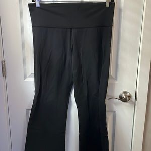 Lululemon yoga pants